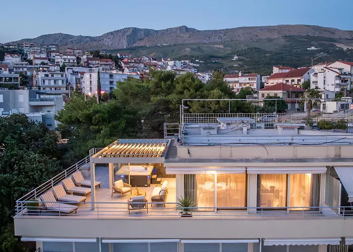 Beachfront Penthouse Apartmán Podstrana