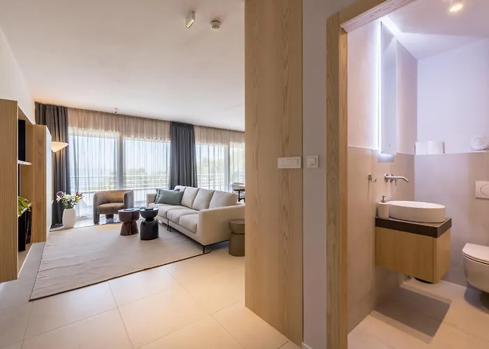 Beachfront Penthouse *