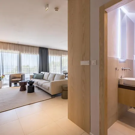 Beachfront Penthouse *