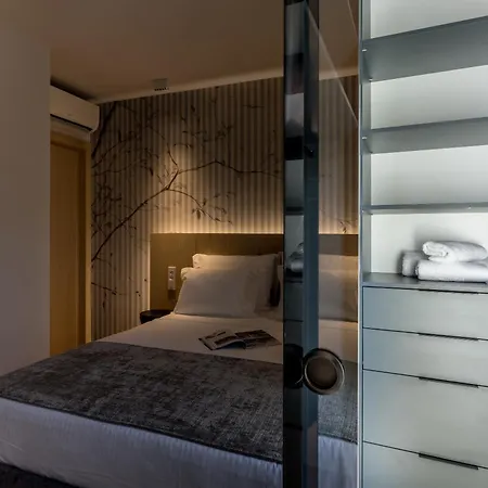 Beachfront Penthouse * Podstrana