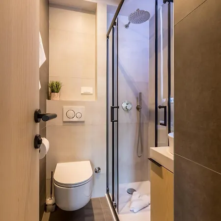 Beachfront Penthouse Podstrana